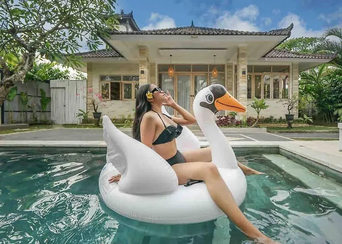 Villa James Seminyak *